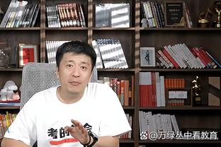 AI评曼联最伟大中场：查尔顿第一，基恩、老吉、生姜头&小贝入选